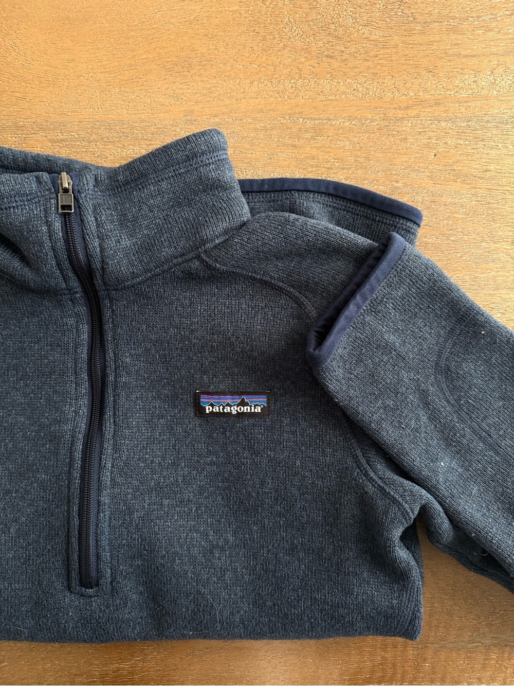 Patagonia Women’s Navy Half-Zip Fleece Pullover